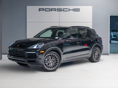 Certified 2023 Porsche Cayenne AWD/4WD image 1