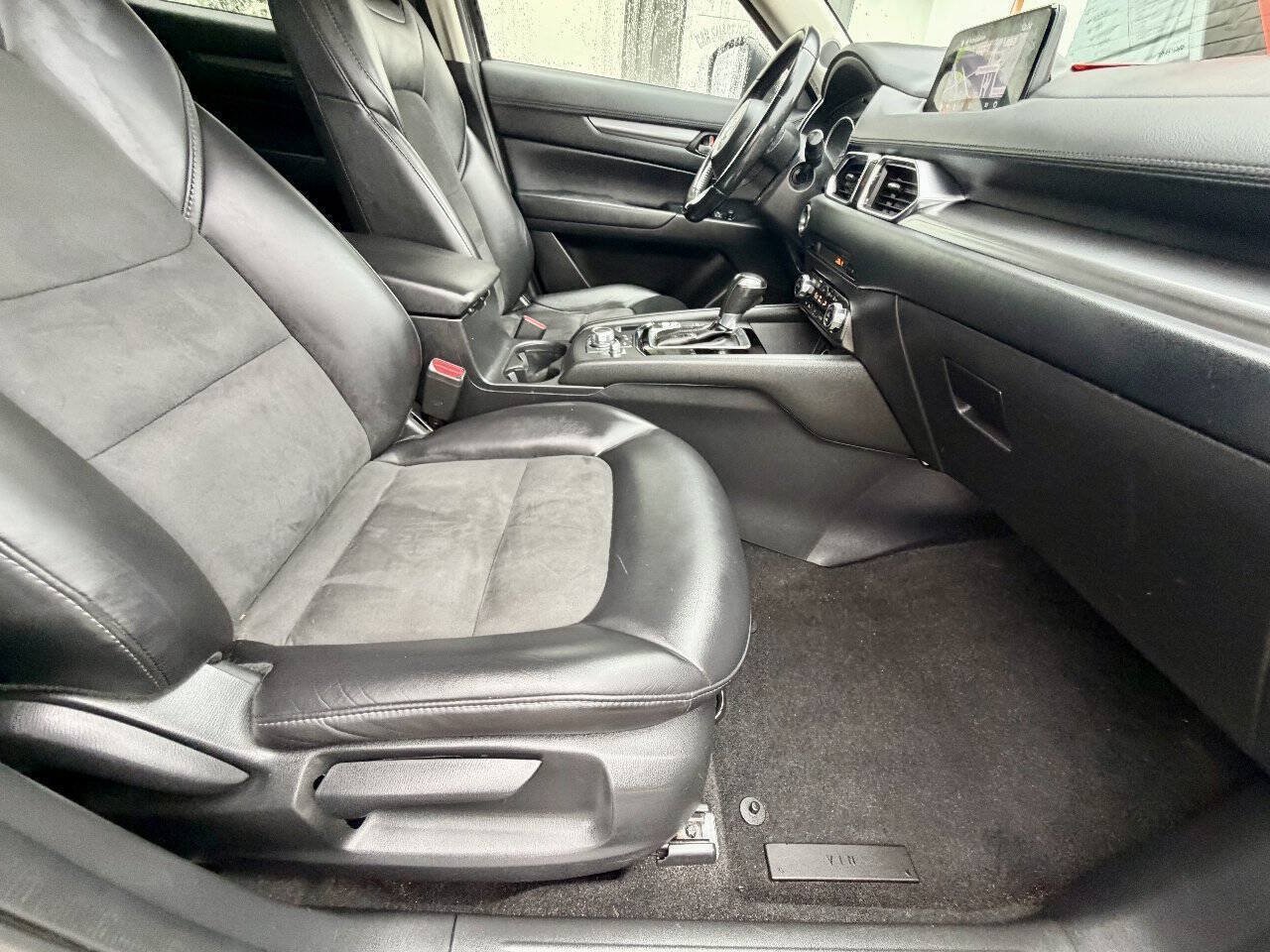 Used 2018 MAZDA CX-5 Touring w/ Preferred Equipment Package AWD/4WD image 29