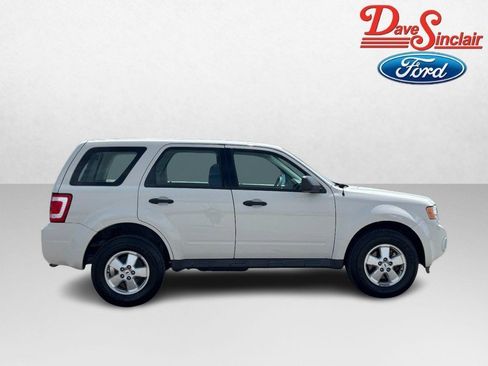 Used 2011 Ford Escape XLS w/ 101A Rapid Spec Order Code FWD image 5