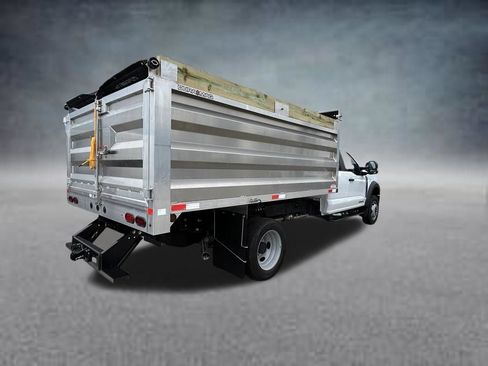 New 2026 Ford F550 4x4 SuperCab Super Duty image 4