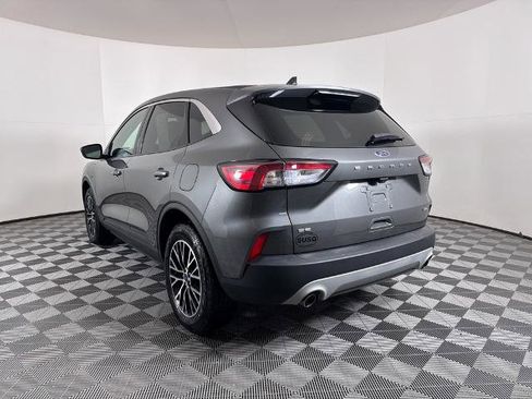 Certified 2022 Ford Escape SE w/ Cold Weather Package image 18