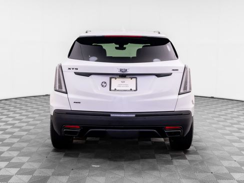 Certified 2026 Cadillac XT5 Sportv w/ LPO, Onyx Lite Package AWD/4WD image 5