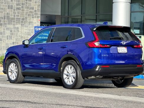 Used 2023 Honda CR-V EX image 6