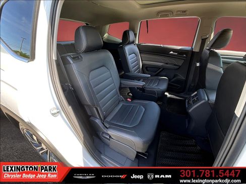 Used 2023 Volkswagen Atlas SEL Premium AWD/4WD image 24