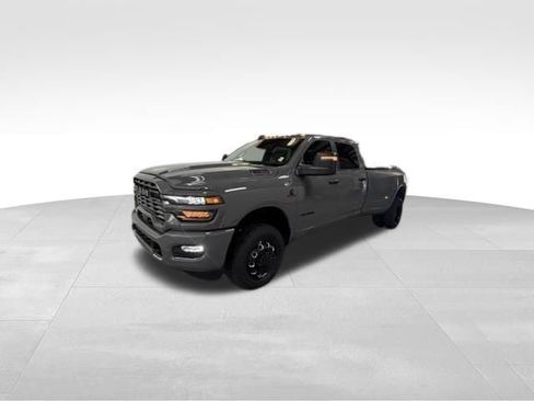 New 2026 RAM 3500 Big Horn AWD/4WD image 5