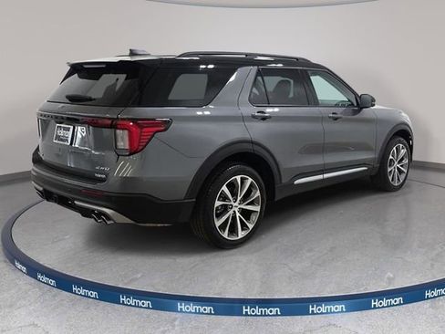 Used 2025 Ford Explorer Platinum w/ Ultimate Package AWD/4WD image 6