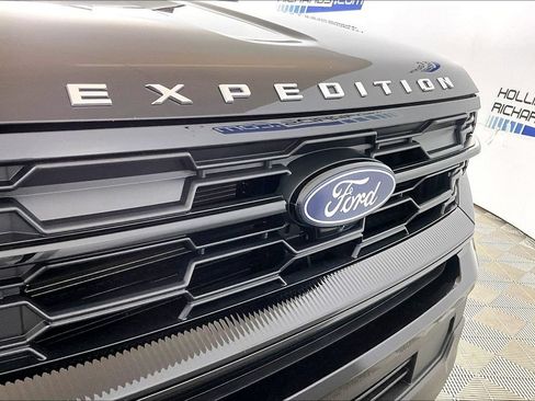 Certified 2025 Ford Expedition Max Active AWD/4WD image 24