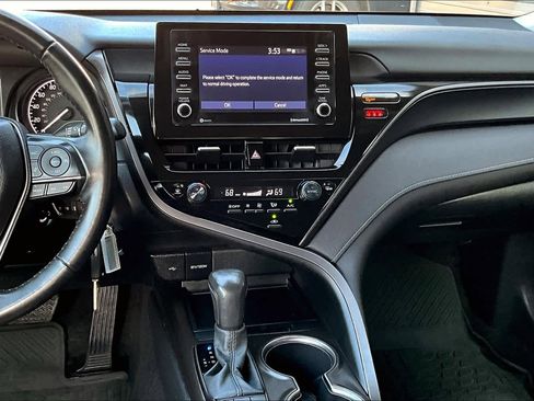Certified 2023 Toyota Camry SE image 6