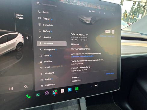Used 2024 Tesla Model Y Long Range AWD/4WD image 18