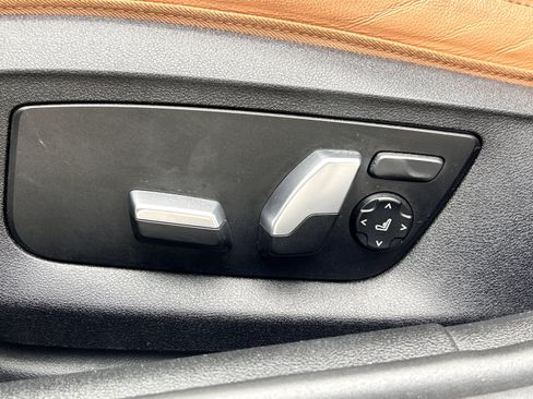 Used 2022 BMW 530i w/ Premium Package RWD image 25