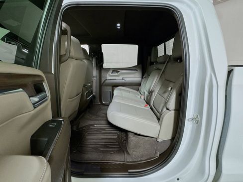 Certified 2024 GMC Sierra 1500 SLT AWD/4WD image 23