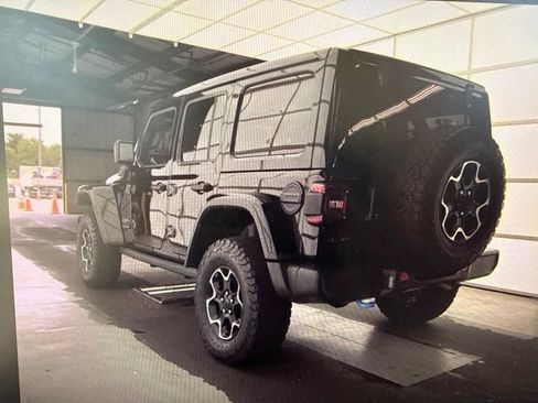 Used 2023 Jeep Wrangler Unlimited Rubicon 4xe w/ Cold Weather Group AWD/4WD image 4