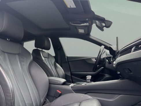 Used 2021 Audi A5 2.0T Premium image 17