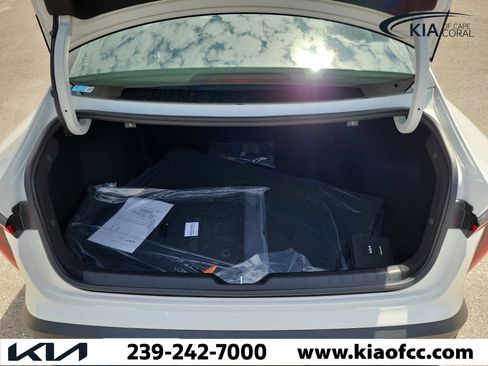 New 2026 Kia K4 FWD image 11