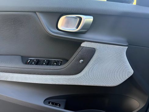 Used 2024 Polestar Polestar 2 RWD image 12