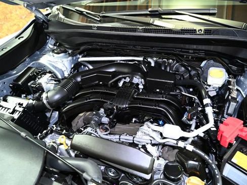 Certified 2025 Subaru Forester Limited image 19