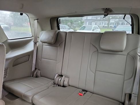Used 2016 GMC Yukon SLT w/ HD Trailering Package image 24