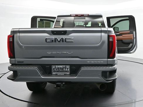 Used 2025 GMC Sierra 3500 Denali Ultimate AWD/4WD image 42