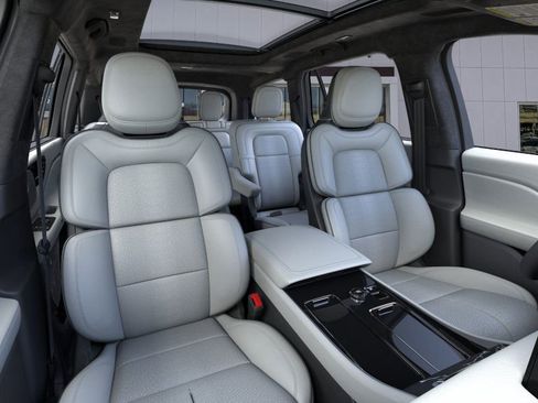 New 2026 Lincoln Aviator Black Label w/ Black Label Special Edition image 10