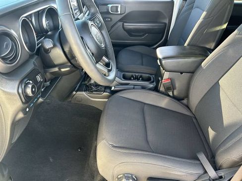Used 2023 Jeep Wrangler Unlimited AWD/4WD image 20