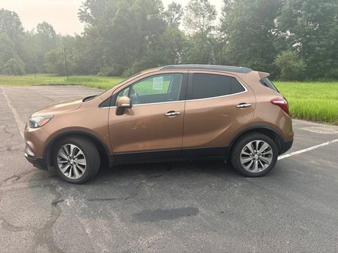 Used 2017 Buick Encore Preferred FWD image 2