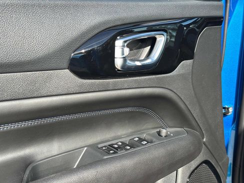 New 2026 Jeep Compass Latitude AWD/4WD image 17
