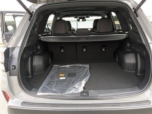 New 2026 Subaru Forester Premium image 29