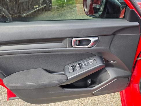 Used 2023 Honda Civic Sport image 5