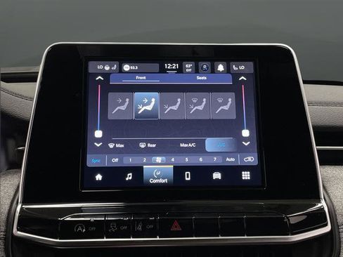 New 2025 Jeep Compass Latitude w/ Sun & Sound Group image 19