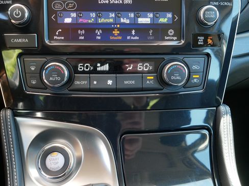 Used 2023 Nissan Maxima Platinum w/ Sport Mat Group FWD image 23