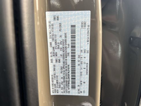 New 2025 Ford F150 Lariat w/ Equipment Group 502A High image 29