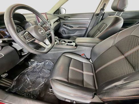 Used 2023 Nissan Altima 2.5 SR FWD image 19