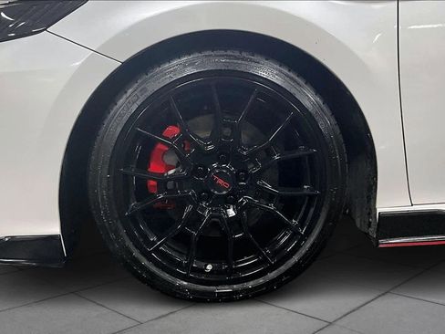 Used 2021 Toyota Camry TRD w/ TRD Package w/JBL Audio image 11