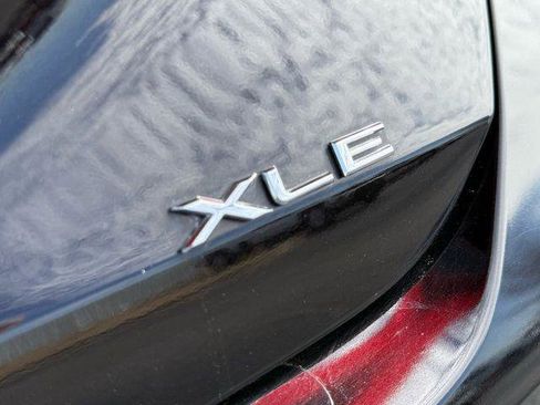 Used 2019 Toyota Avalon XLE w/ Preferred Accessory Package image 20