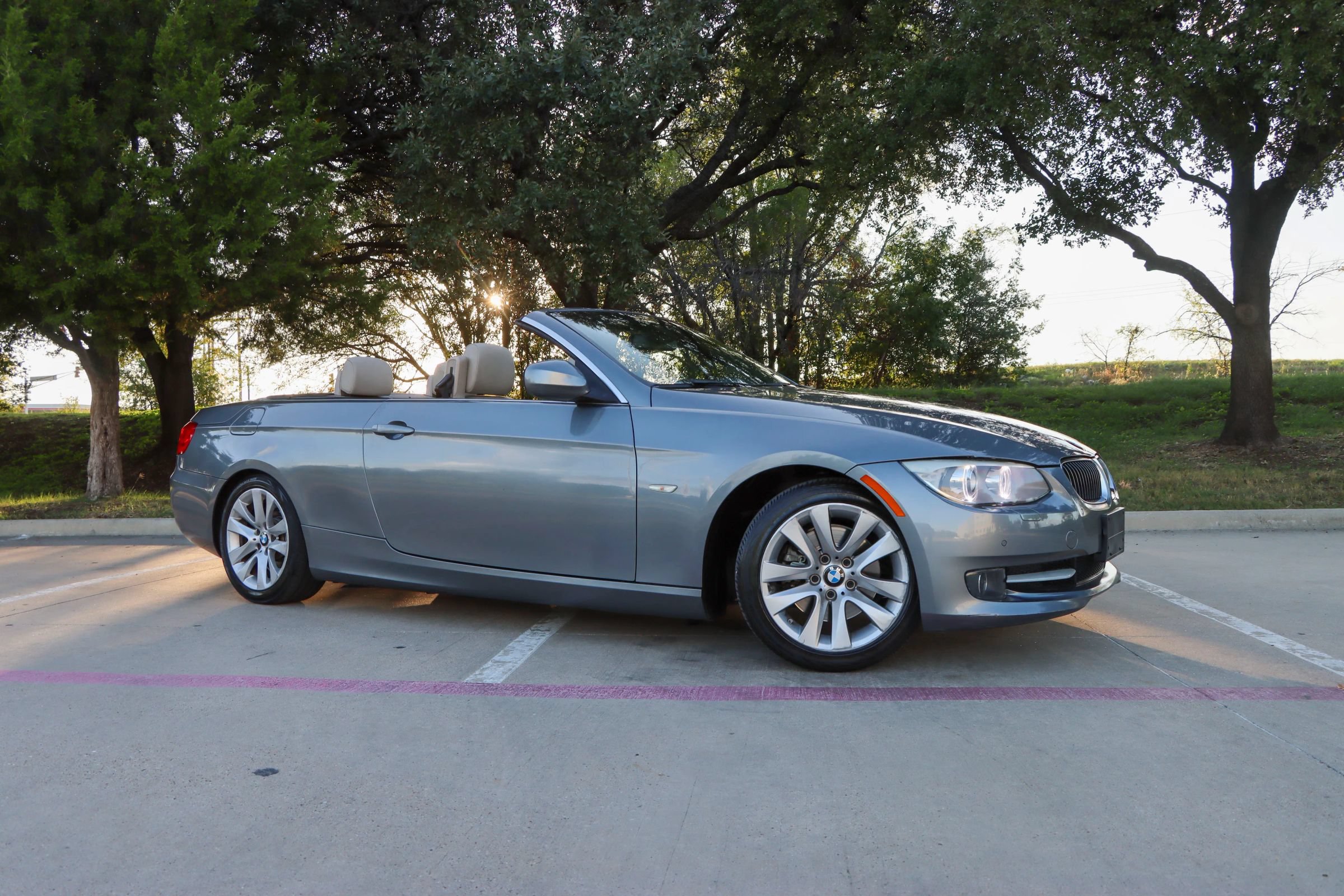 Used 2013 BMW 328i Convertible RWD image 1