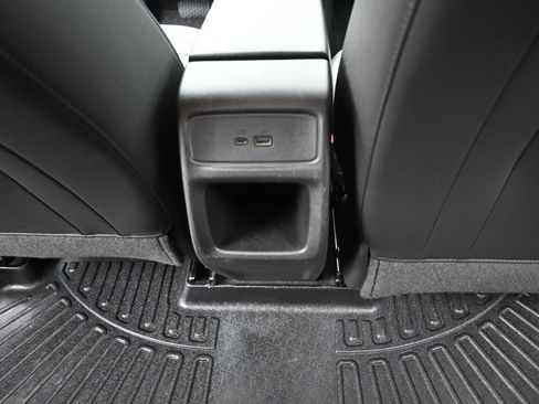 Used 2024 Chevrolet Trax LT w/ Driver Confidence Package FWD image 29