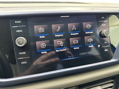 Used 2022 Volkswagen Taos SE w/ Panoramic Sunroof Package AWD/4WD image 63