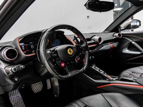 Used 2019 Ferrari 812 Superfast RWD image 10