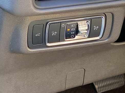 Certified 2022 Lincoln Corsair FWD w/ Equipment Group 101A image 15