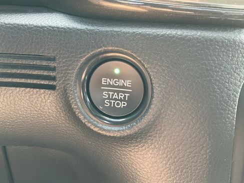 Used 2022 Ford Ranger Lariat w/ Equipment Group 501A High image 9