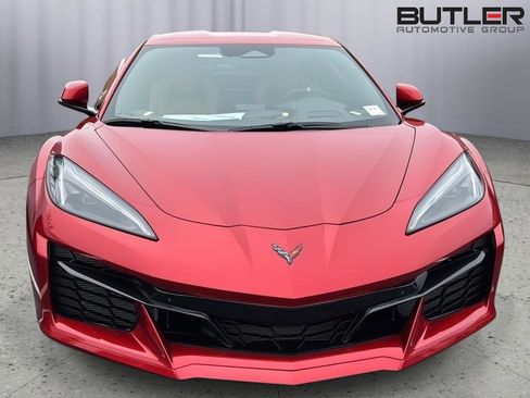 Used 2024 Chevrolet Corvette Z06 image 3