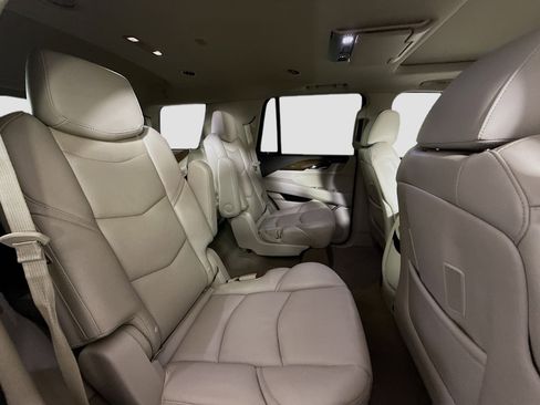 Used 2018 Cadillac Escalade Premium Luxury image 27