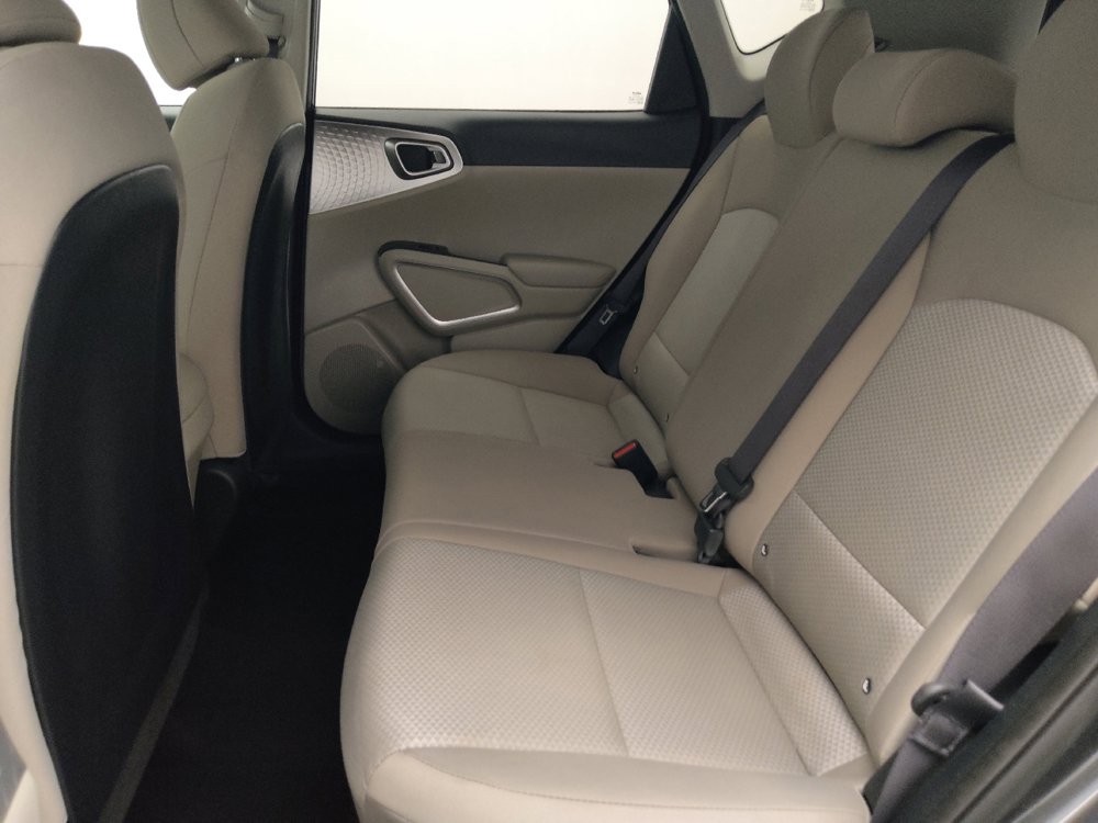 Used 2022 Kia Soul LX FWD image 18