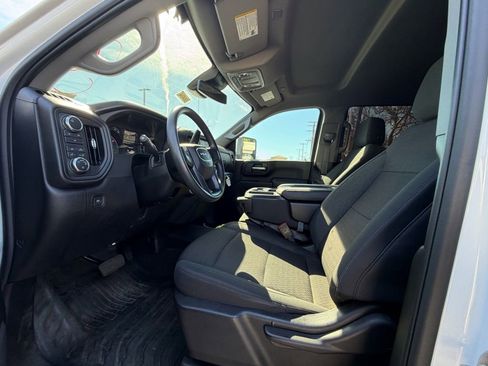 Used 2025 GMC Sierra 2500 Pro w/ 1SA Pro Safety Plus Package image 6
