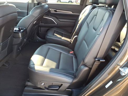 Used 2024 Kia Telluride S w/ S Sunroof Package AWD/4WD image 9