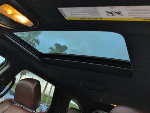 Certified 2023 Dodge Durango R/T RWD image 19