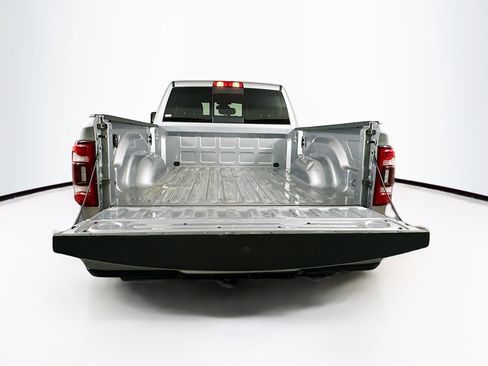 Used 2024 RAM 2500 Laramie image 29