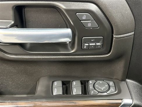 Used 2020 GMC Sierra 2500 SLT image 18