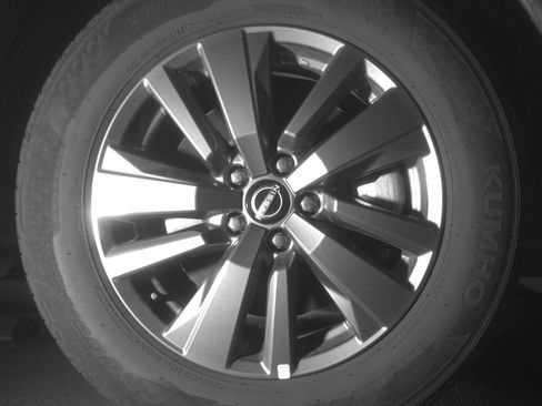 Used 2025 Nissan Pathfinder SV AWD/4WD image 16