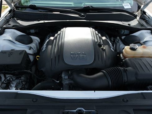 Used 2018 Chrysler 300 C w/ Sun, Sound & Nav Package image 37